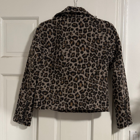 Cupcakes & cashmere Leopard Jacket - Picture 2 of 4